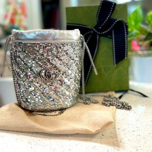 Nueva en su caja,guardapolvo, factura de compra